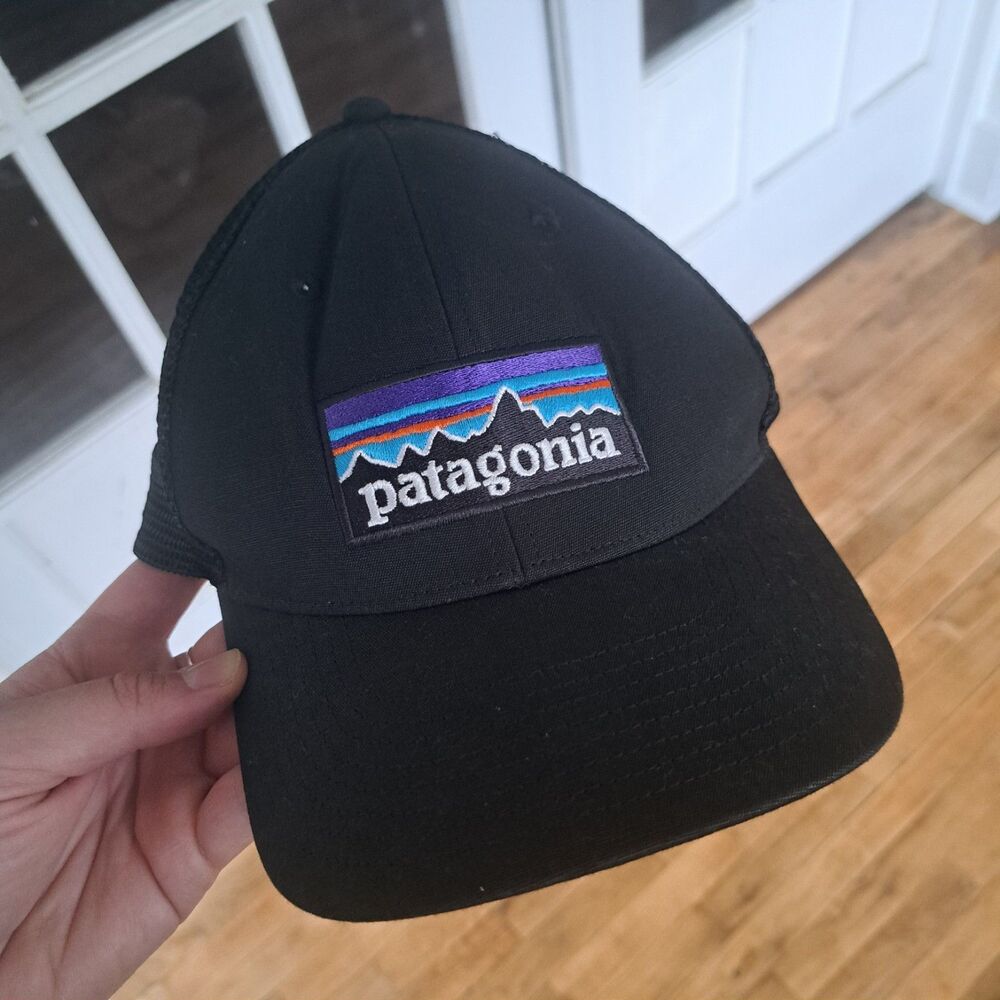 Patagonia P-6 Logo Trucker Hat Black Organic Cotton Mesh Snapback Cap Unisex